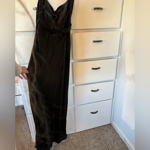 Meshki Ensley Satin Maxi Dress - Picture 4 of 5